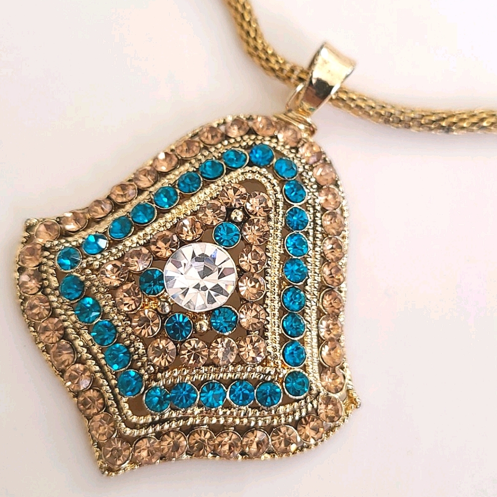Necklace Set - Picture 9 of 9
